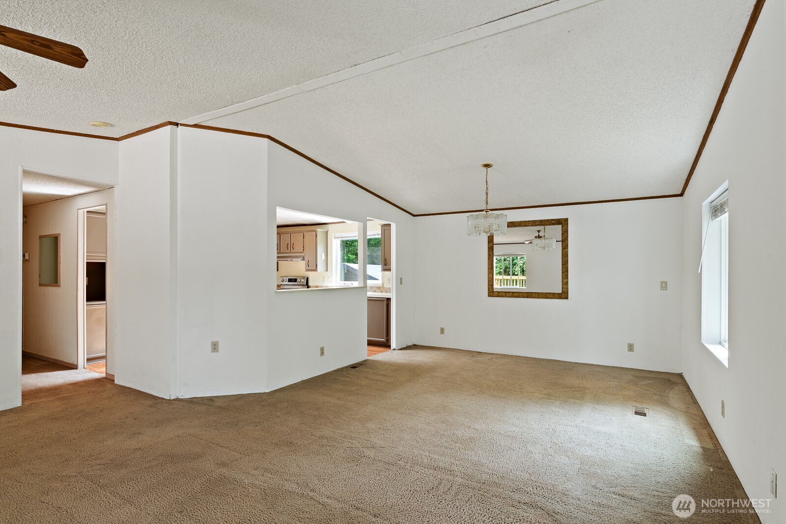 21615 Starbird Road Mount Vernon, WA 98274 - Photo 10 of 29 Gallery Image 10