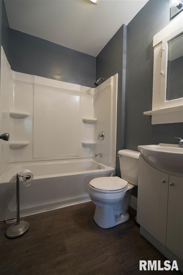 1009 Springfield Road East Peoria, IL 61611 - Photo 20 of 32 Gallery Image 20