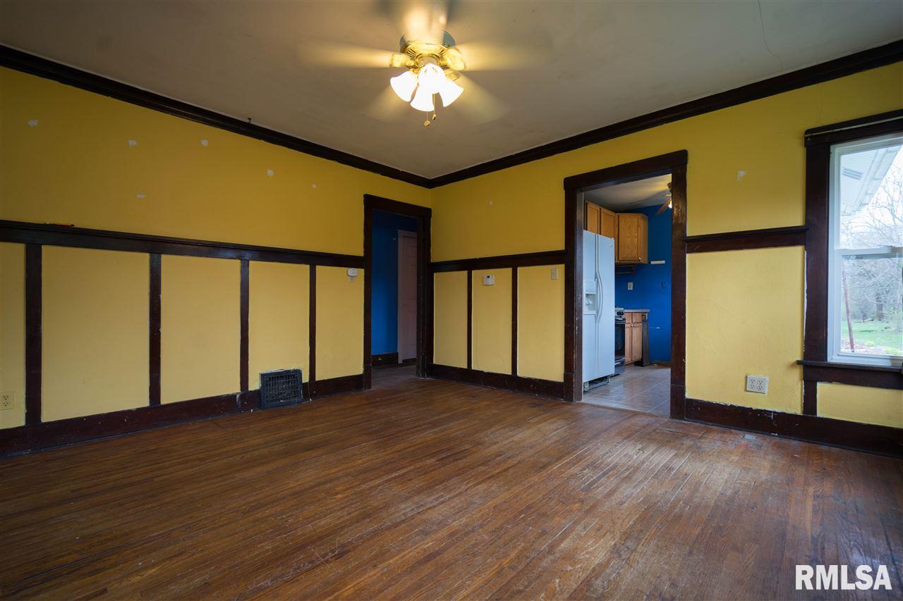 1009 Springfield Road East Peoria, IL 61611 - Photo 9 of 32 Gallery Image 9