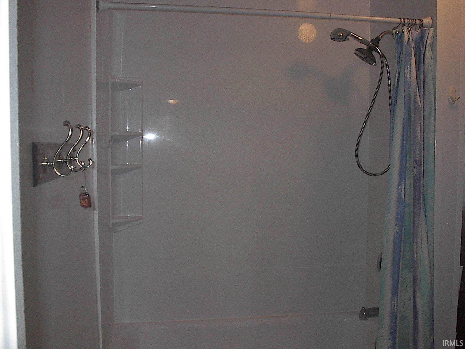 111 North Beech Street Butler, IN 46721 - Photo 10 of 12 Gallery Image 10