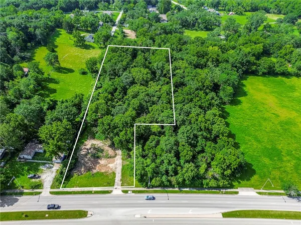 $214,950 | 2701 Northwest 68th Street, Kansas City, MO 64151
