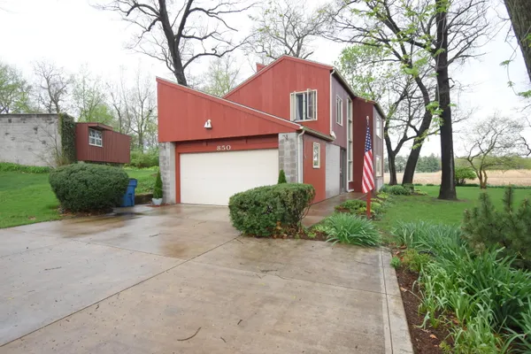 $329,900 | 850 Winding Road, Rensselaer, IN 47978