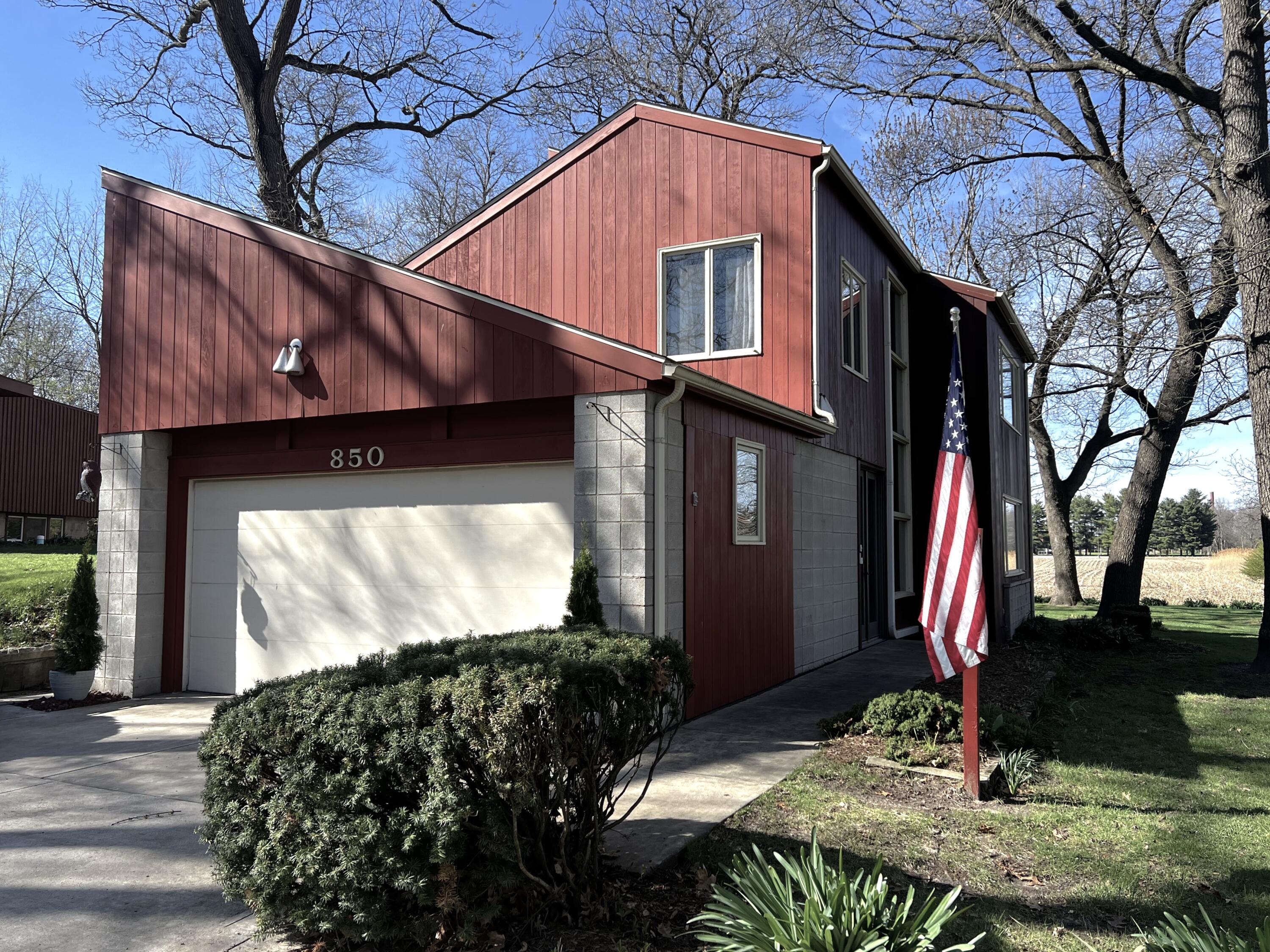 850 Winding Road Rensselaer, IN 47978 - Photo 3 of 51 3000x2250