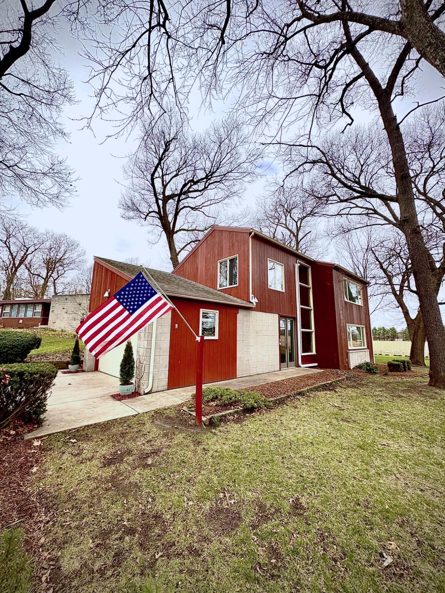 850 Winding Road Rensselaer, IN 47978 - Photo 4 of 51 1500x2000