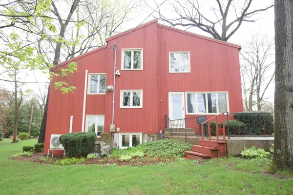 $329,900 | 850 Winding Road, Rensselaer, IN 47978