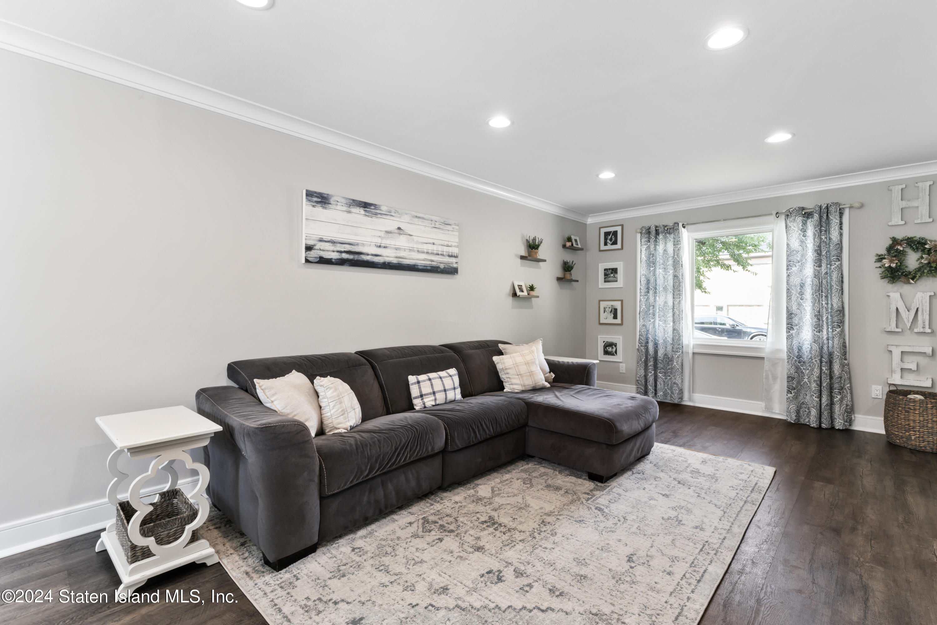 91 Allen Place Staten Island, NY 10312 - Photo 16 of 47 photos_high_resolution_HOM00095