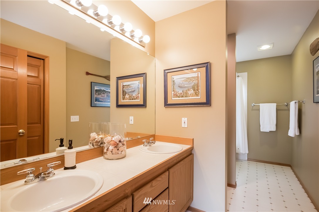 3226 Northeast 26th Court Renton, WA 98056 - Photo 15 of 23 Gallery Image 15