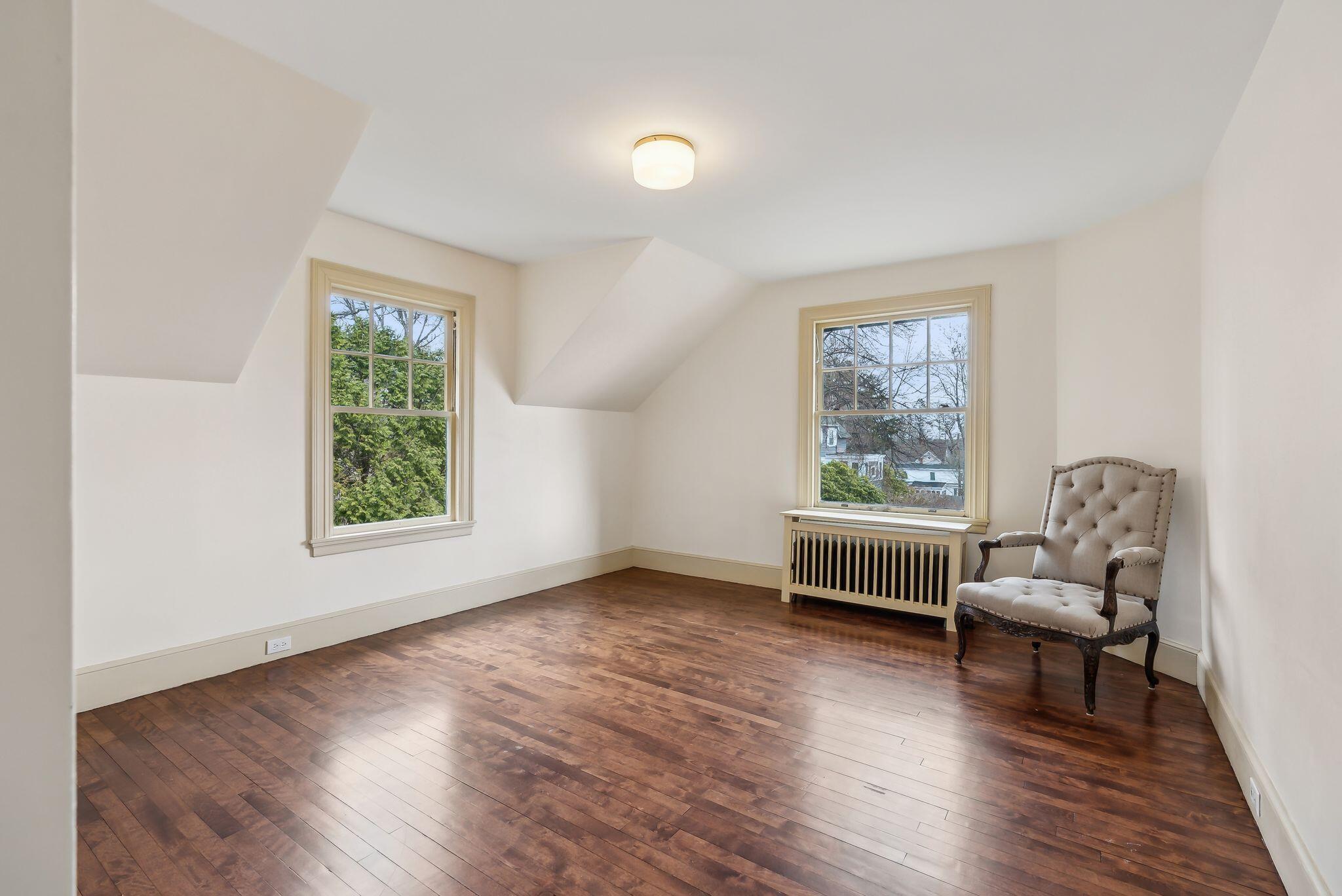 160 Craigie Street Portland, ME 04102 - Photo 25 of 34 3rd Bedroom - not staged