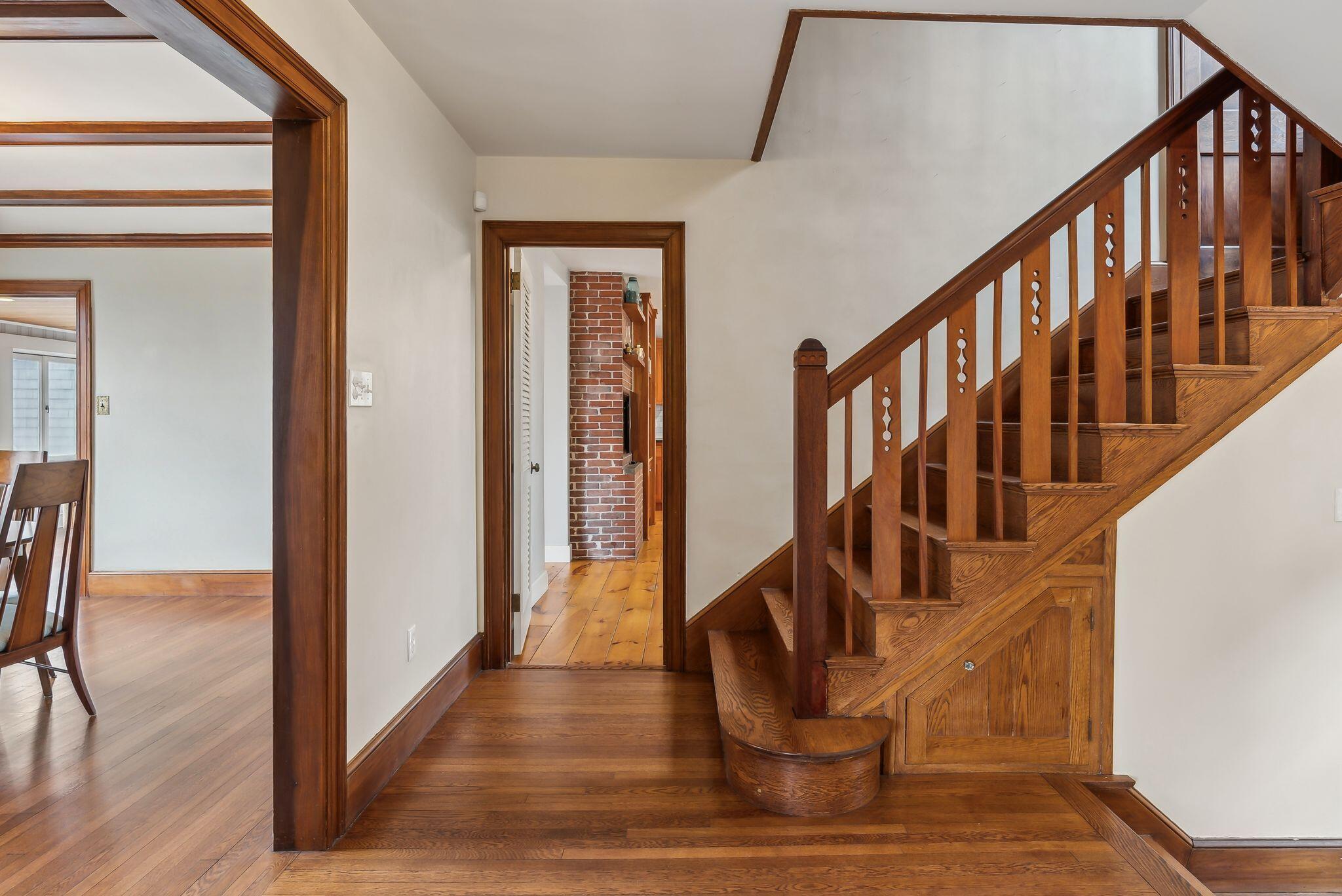 160 Craigie Street Portland, ME 04102 - Photo 8 of 34 Stairway