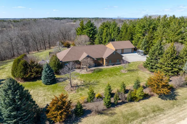 $899,500 | 30915 296th St Way, Red Wing, MN 55066