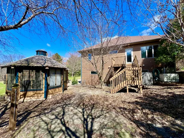$899,500 | 30915 296th St Way, Red Wing, MN 55066