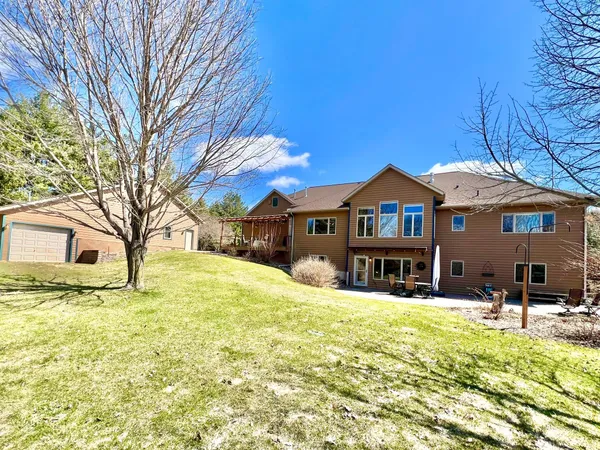 $899,500 | 30915 296th St Way, Red Wing, MN 55066