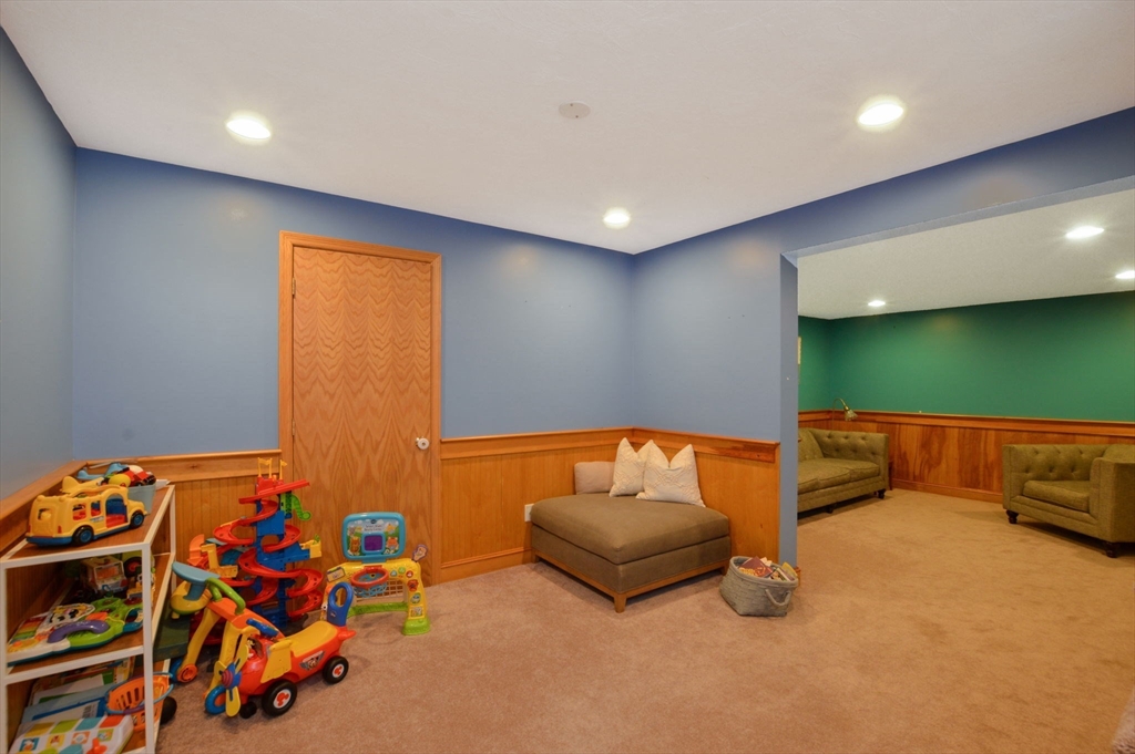 48 Tara Terrace Bourne, MA 02532 - Photo 30 of 33