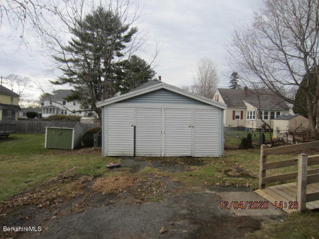 185 Benedict Road Pittsfield, MA 01201 - Photo 5 of 27 IMG_3440