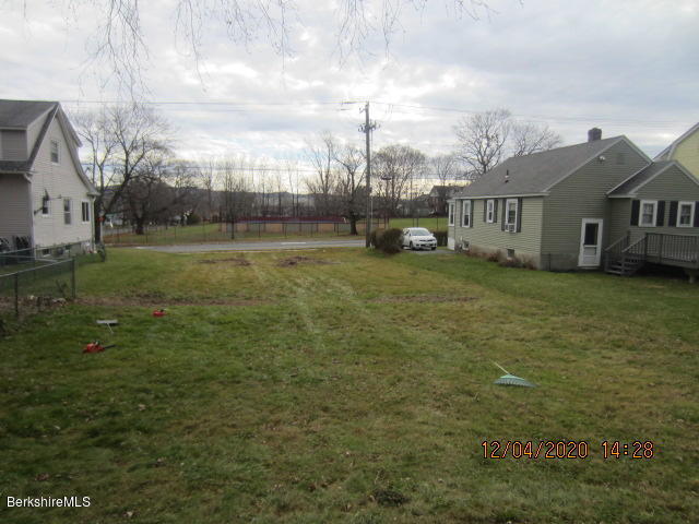 185 Benedict Road Pittsfield, MA 01201 - Photo 6 of 27 IMG_3441