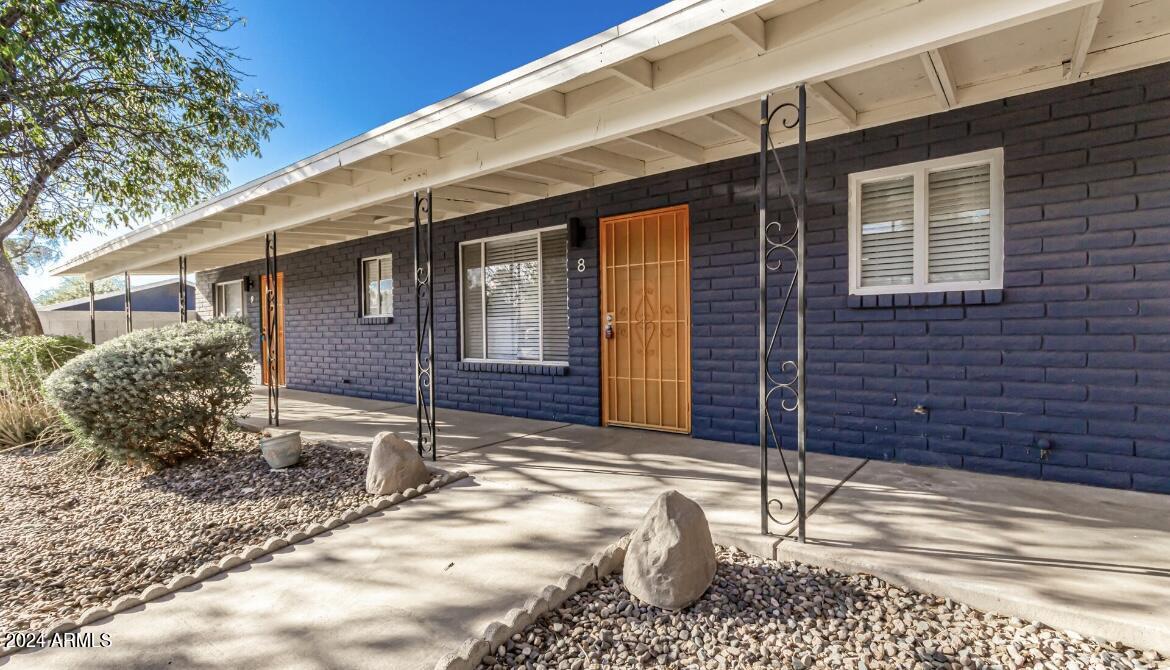 1826 North 51st Street, Unit 14 Phoenix, AZ 85008 - Photo 4 of 12 IMG_4430