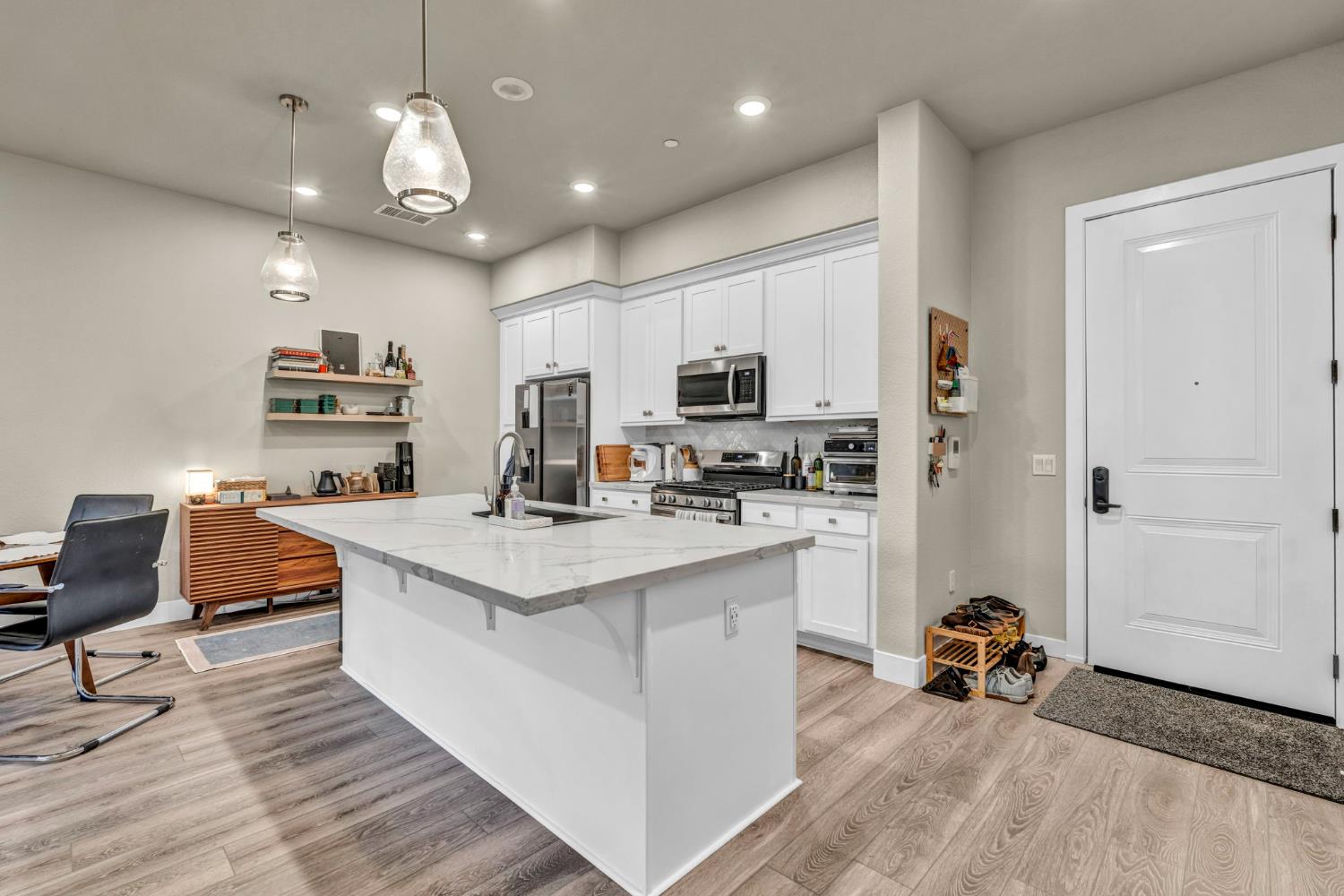 1661 Spring Street, Unit 421 Davis, CA 95616 - Photo 11 of 38