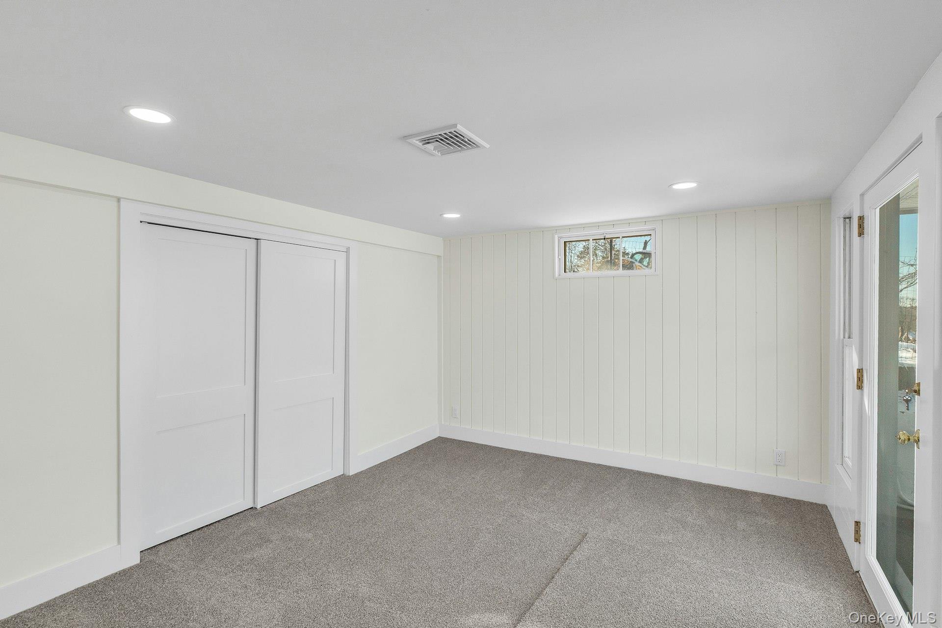 33 Oceanview Road Hampton Bays, NY 11946 - Photo 21 of 30