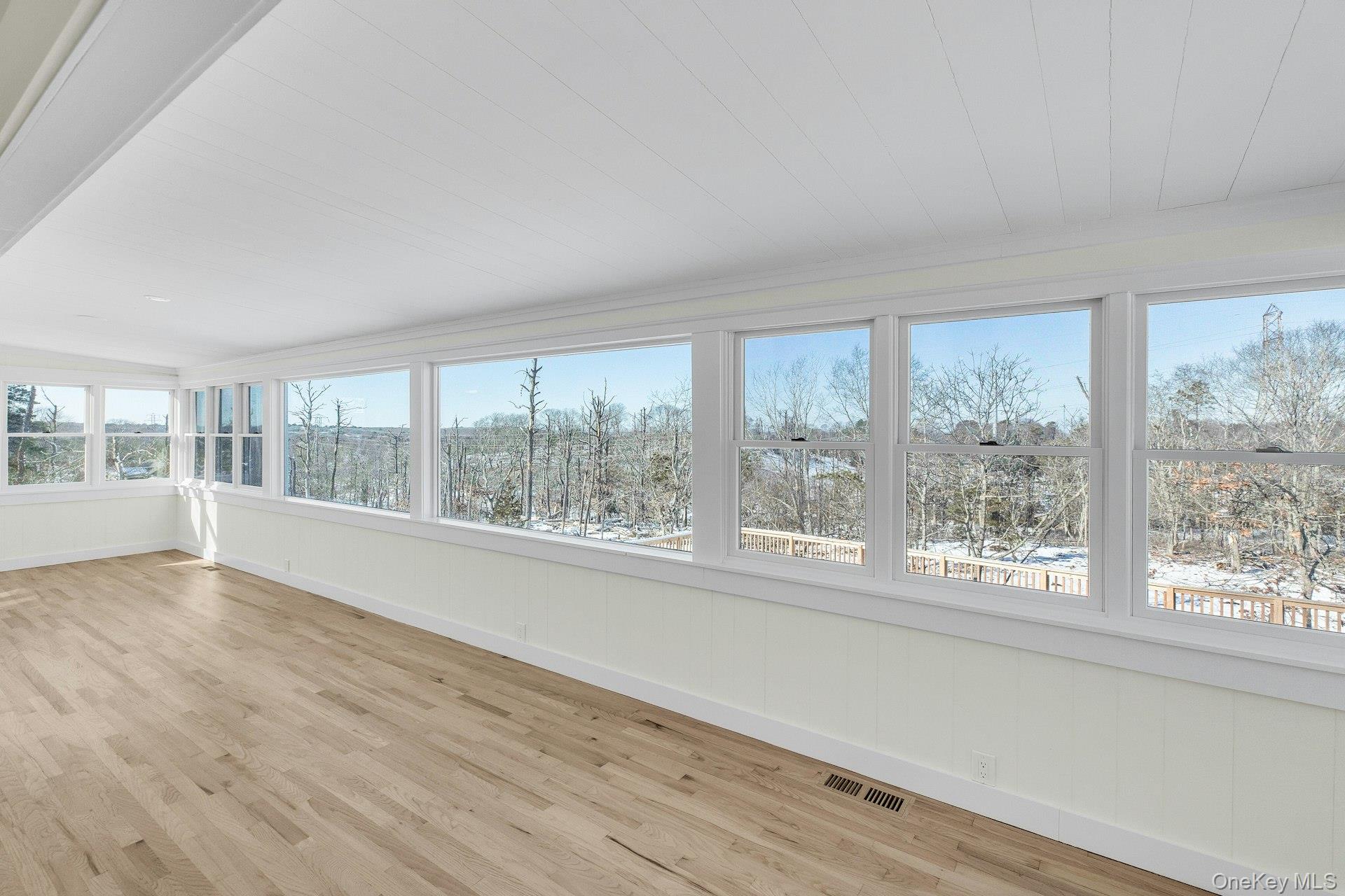 33 Oceanview Road Hampton Bays, NY 11946 - Photo 10 of 30