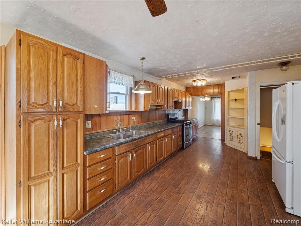 13117 Pennsylvania Road Riverview, MI 48193 - Photo 11 of 35 Gallery Image 11
