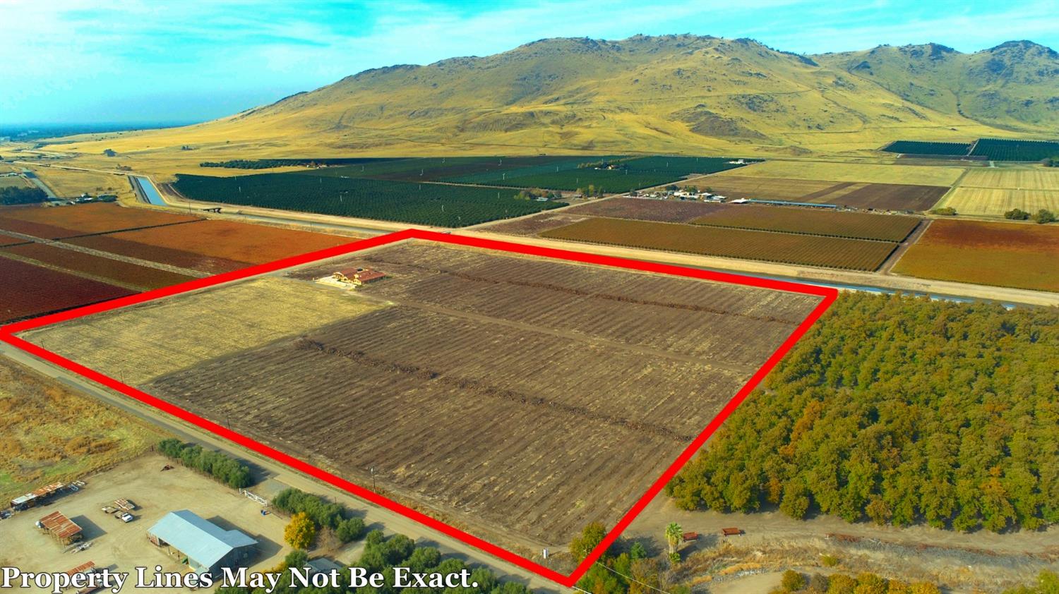 1662 South Alta Avenue Reedley, CA 93654 - Photo 2 of 30 a view of an outdoor space