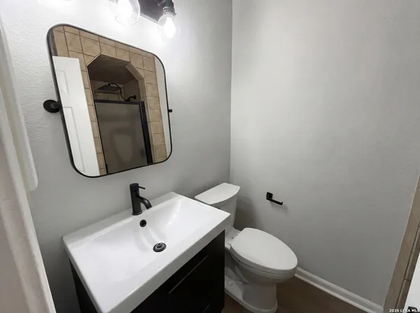 $220,000 | 7913 Dry Canyon Trail, Live Oak, TX 78233