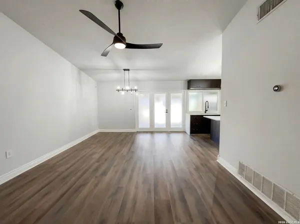 $220,000 | 7913 Dry Canyon Trail, Live Oak, TX 78233