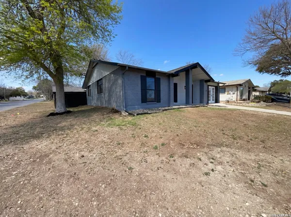 $220,000 | 7913 Dry Canyon Trail, Live Oak, TX 78233