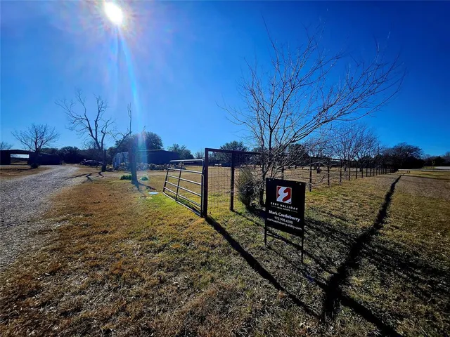 $1,250 | 15309 South Farm To Market 372, Valley View, TX 76272
