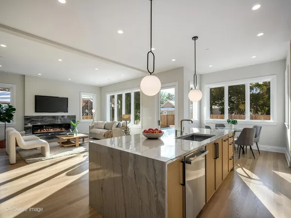 $2,295,000 | 1917 Washington Avenue, Wilmette, IL 60091