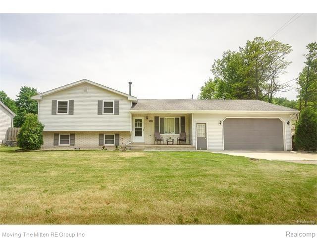 43313 Harris Road Belleville, MI 48111 - Photo 1 of 27