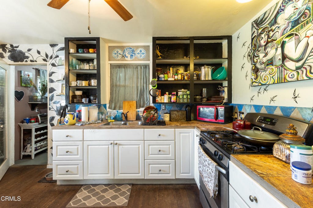 587 Vine Street Oak View, CA 93022 - Photo 12 of 31 12_img_0857