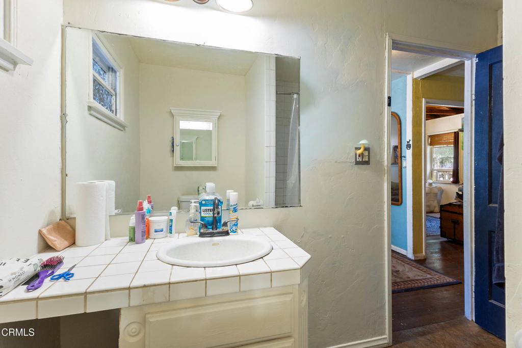 587 Vine Street Oak View, CA 93022 - Photo 22 of 31 33_img_0911-2