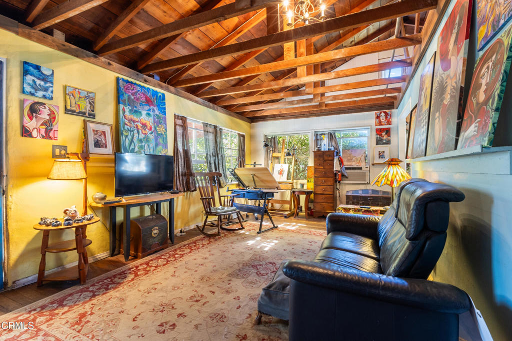 587 Vine Street Oak View, CA 93022 - Photo 8 of 31 8_img_0827