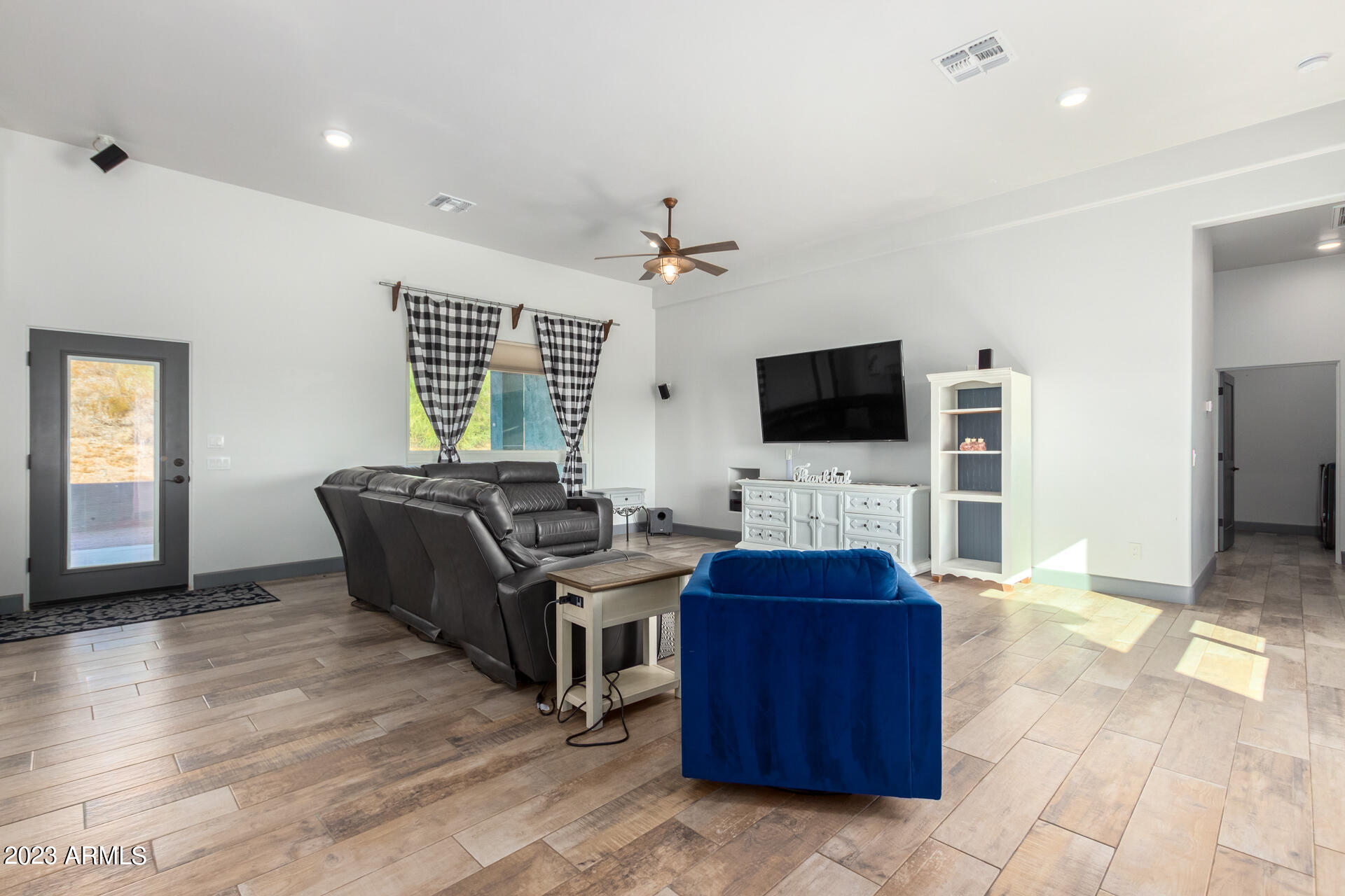10722 East Quarterline Road Mesa, AZ 85207 - Photo 10 of 47 10 - Quarterline