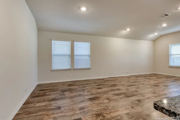 $1,995 | 5563 Stormie Keep, San Antonio, TX 78266