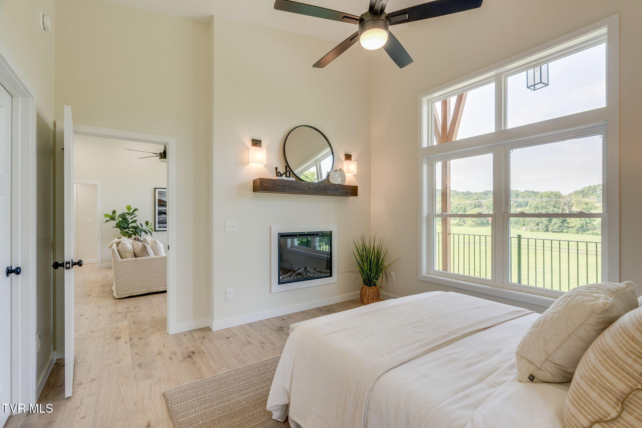 1385 Gap Creek Road Elizabethton, TN 37643 - Photo 15 of 40 011