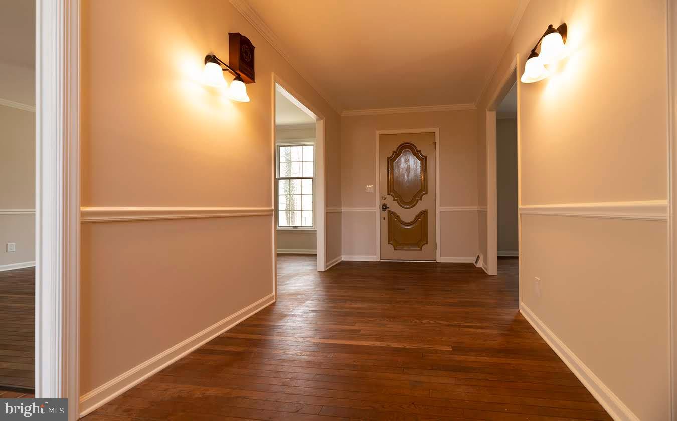 305 Plush Mill Road Wallingford, PA 19086 - Photo 3 of 69