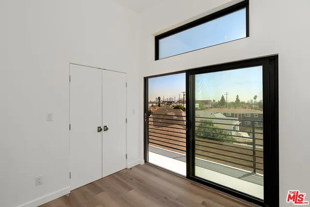 $4,395 | 1339 North Kenmore Avenue, Los Angeles, CA 90027