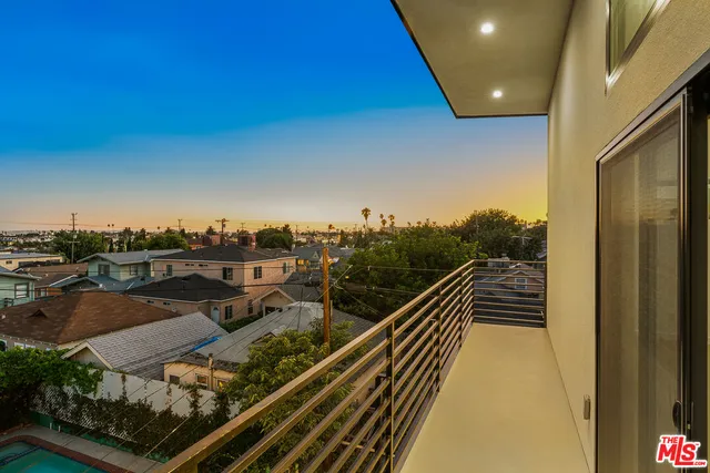 $4,395 | 1339 North Kenmore Avenue, Los Angeles, CA 90027