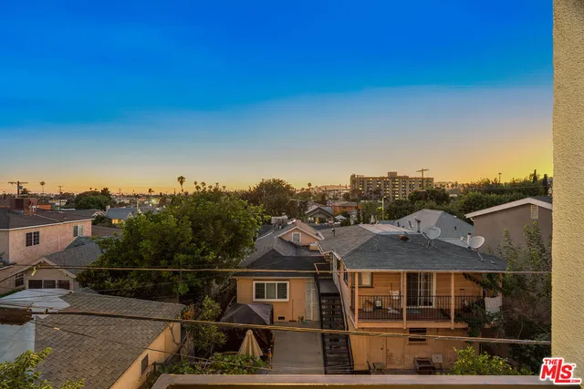 $4,395 | 1339 North Kenmore Avenue, Los Angeles, CA 90027