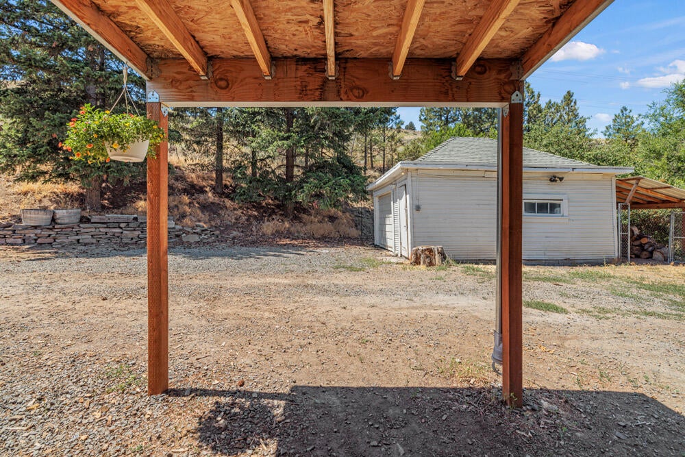 710 Riverside Drive Klamath Falls, OR 97601 - Photo 6 of 53 5a