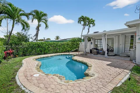 $500,000 | 1357 Southwest 4th Terrace, Pompano Beach, FL 33060