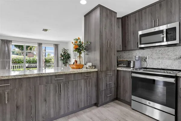 $500,000 | 1357 Southwest 4th Terrace, Pompano Beach, FL 33060