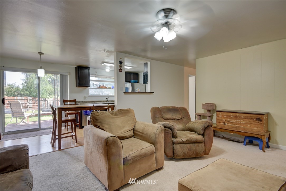 1018 Ridgeway Drive Oak Harbor, WA 98277 - Photo 7 of 22 Gallery Image 7