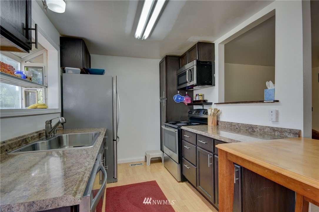 1018 Ridgeway Drive Oak Harbor, WA 98277 - Photo 9 of 22 Gallery Image 9