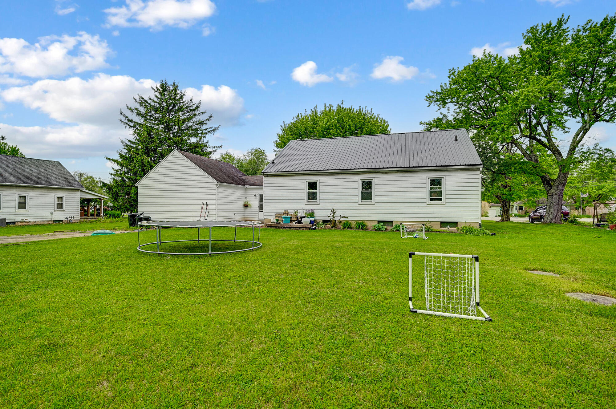 2138 Troy Road Springfield, OH 45504 - Photo 38 of 42 Gallery Image 38