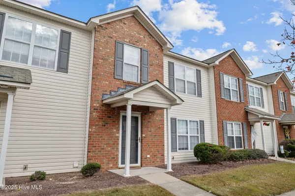 $215,000 | 4105 Dudleys Grant Drive, Unit D, Winterville, NC 28590