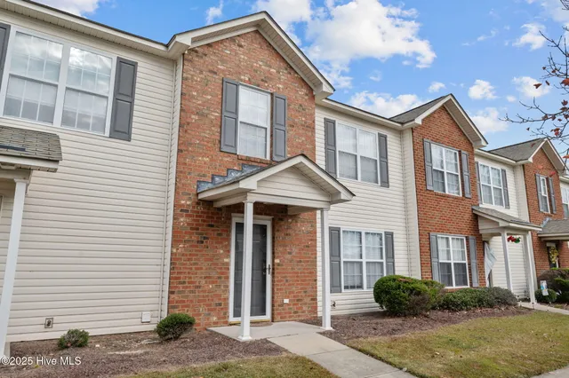 $220,000 | 4105 Dudleys Grant Drive, Unit D, Winterville, NC 28590
