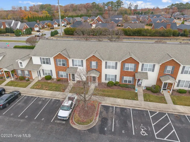 $220,000 | 4105 Dudleys Grant Drive, Unit D, Winterville, NC 28590
